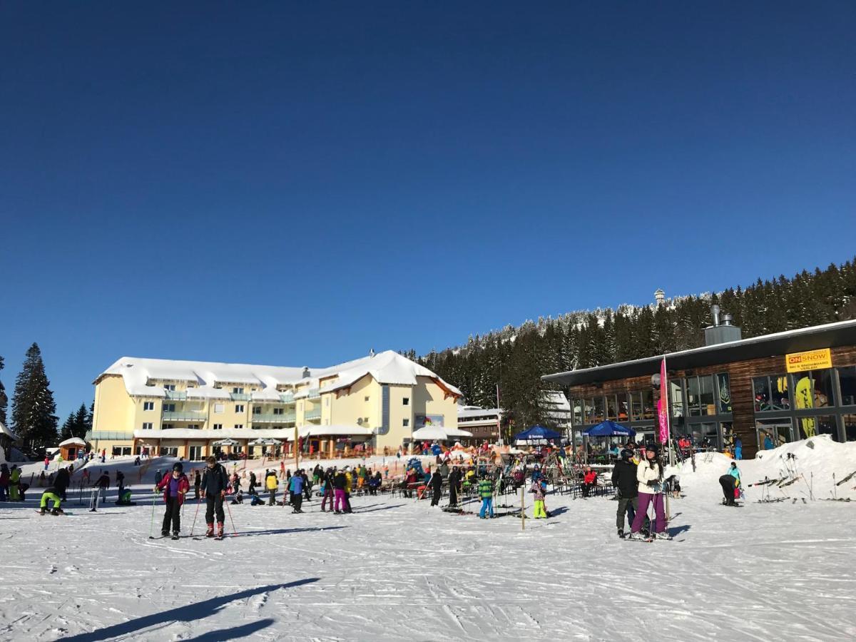 Ferienwohnung Feldberg Mit Whirlpool Direkt An Der Skipiste Exterior foto